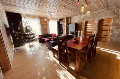 Jedálenské sedenie, Chata u Medveďa, Oravská Lesná