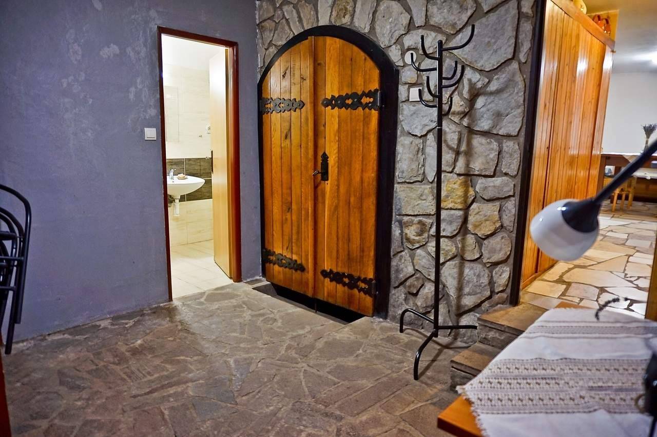 Samostatná toaleta, Chata Husín, Hontianske Nemce