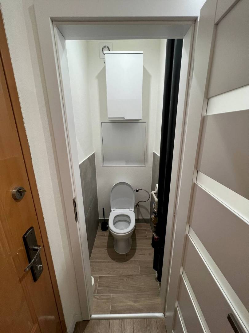 Samostatná toaleta, Apartmán White Diamond, Nitra