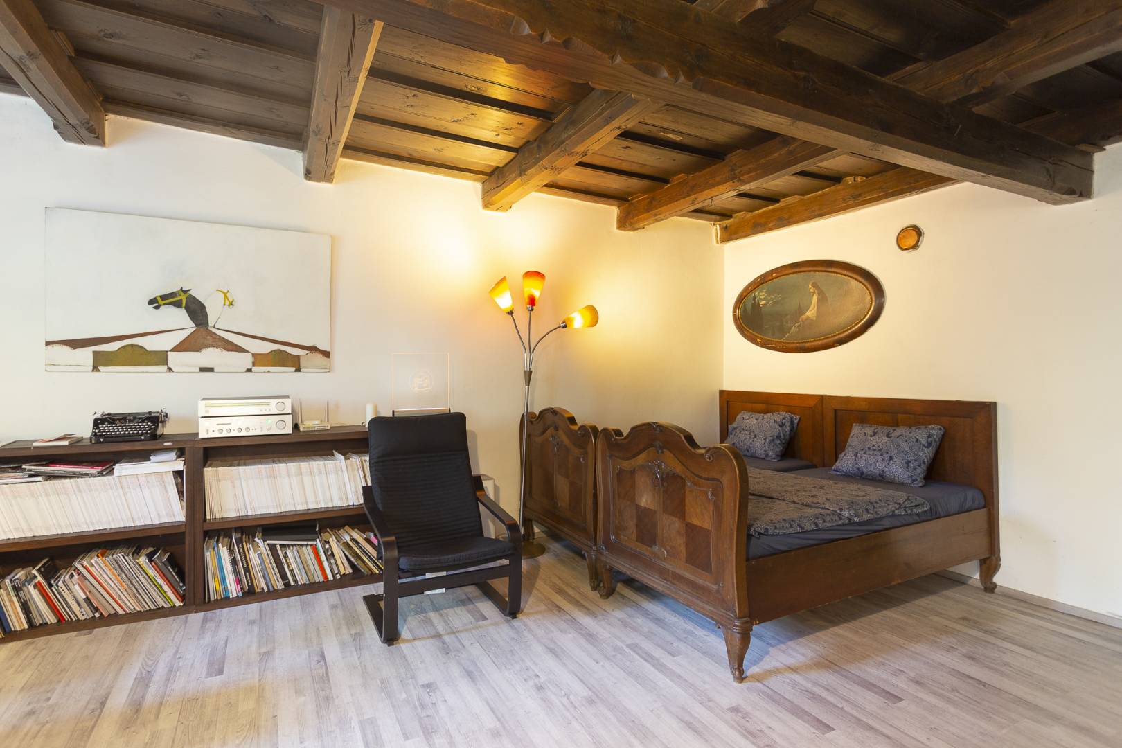 Spálňa, Romantická chalúpka na polosamote, Plavecký Peter