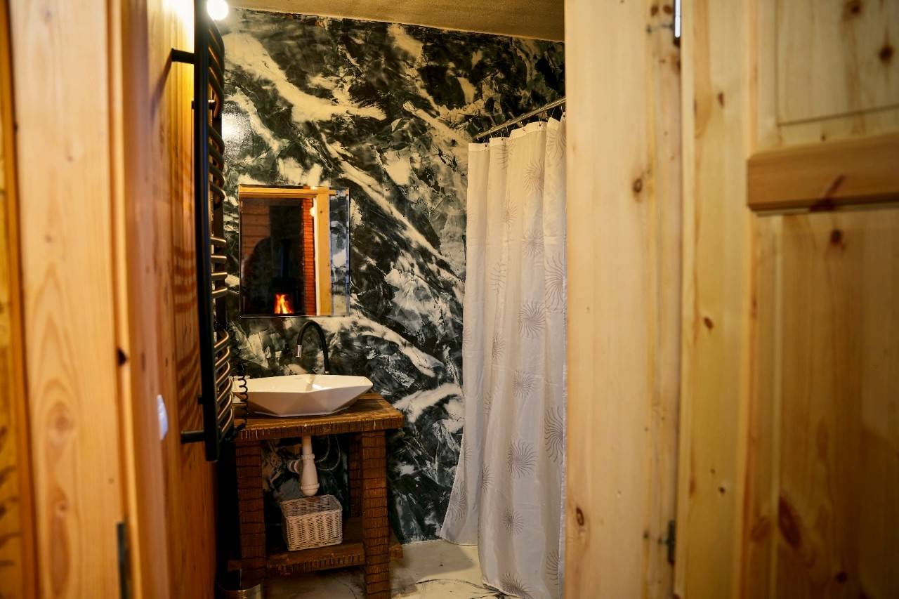 Kúpeľňa s toaletou, Chalupa Červená Karkuľka, Liptovský Mikuláš