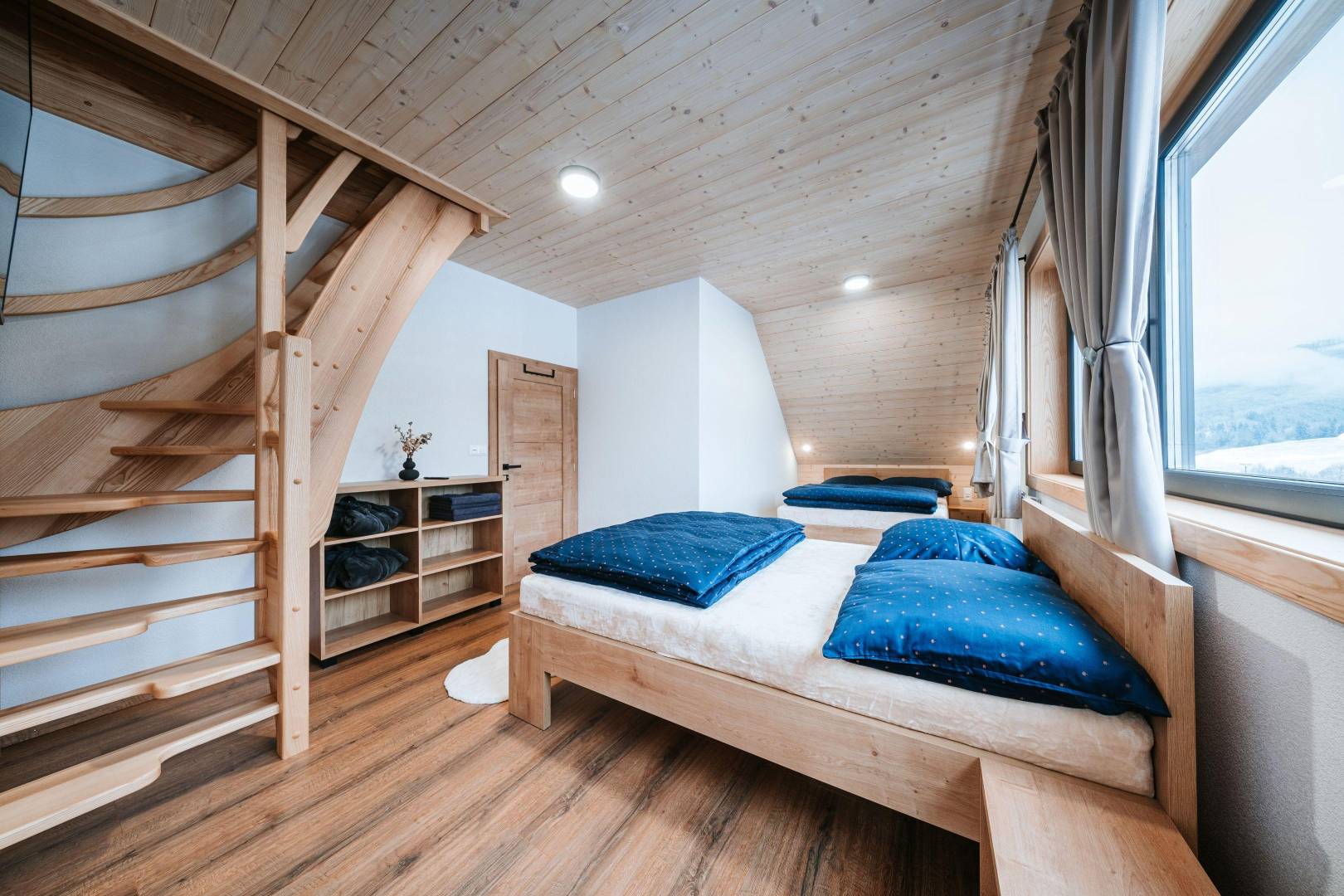 Spálňa, Zrub Azarka, Beňuš