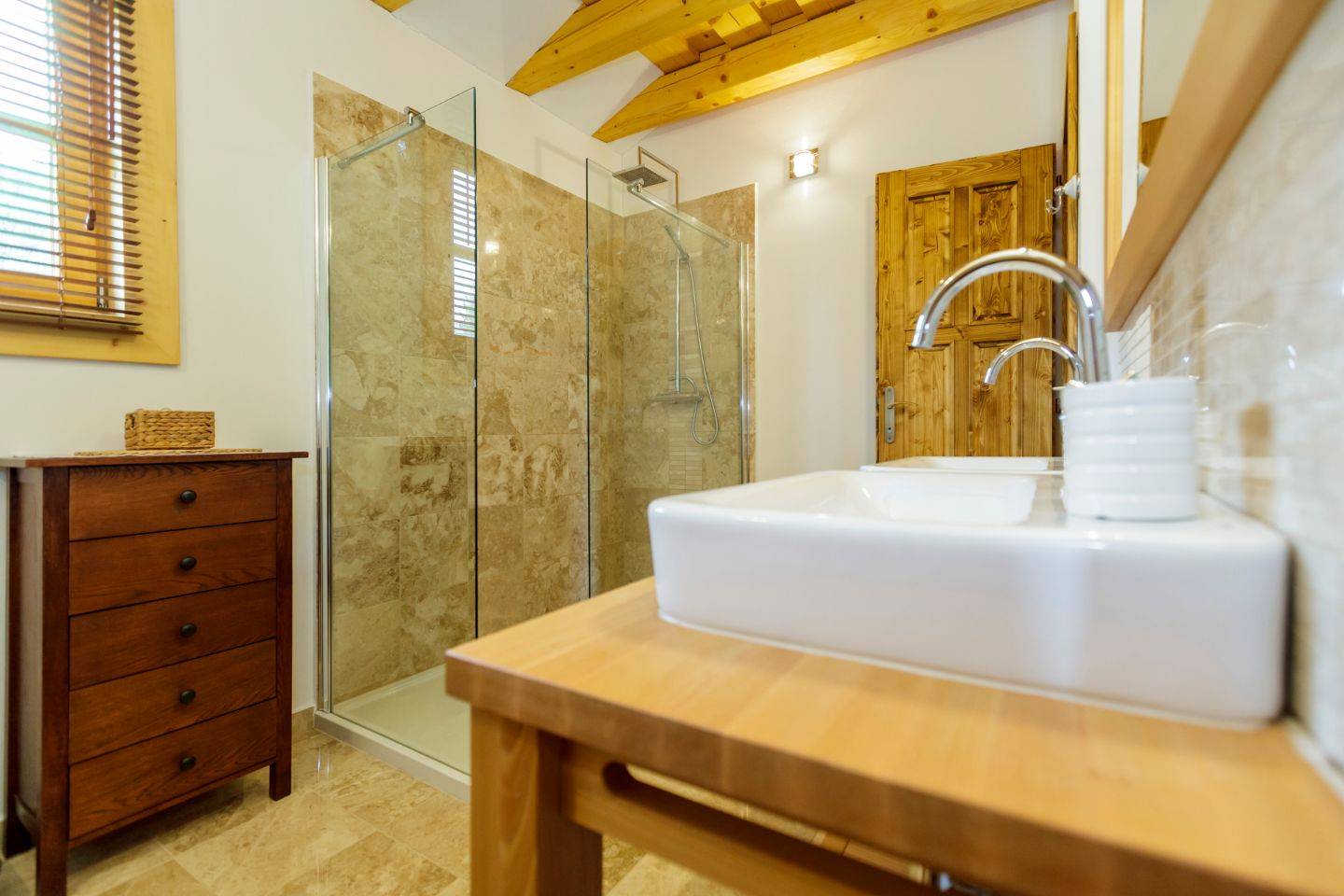 Kúpeľňa s toaletou, Rozprávková chalúpka Borové, Malé Borové