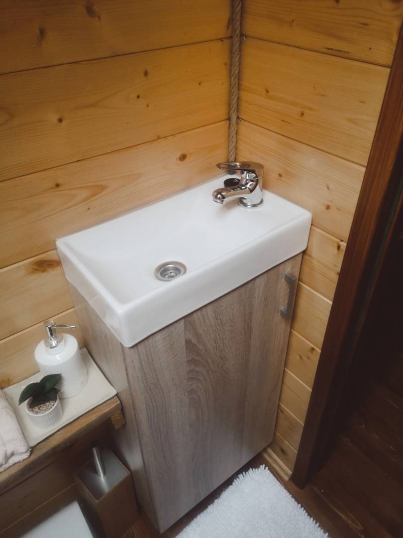 Samostatná toaleta, Chata Tajomné Karpaty, Vladiča