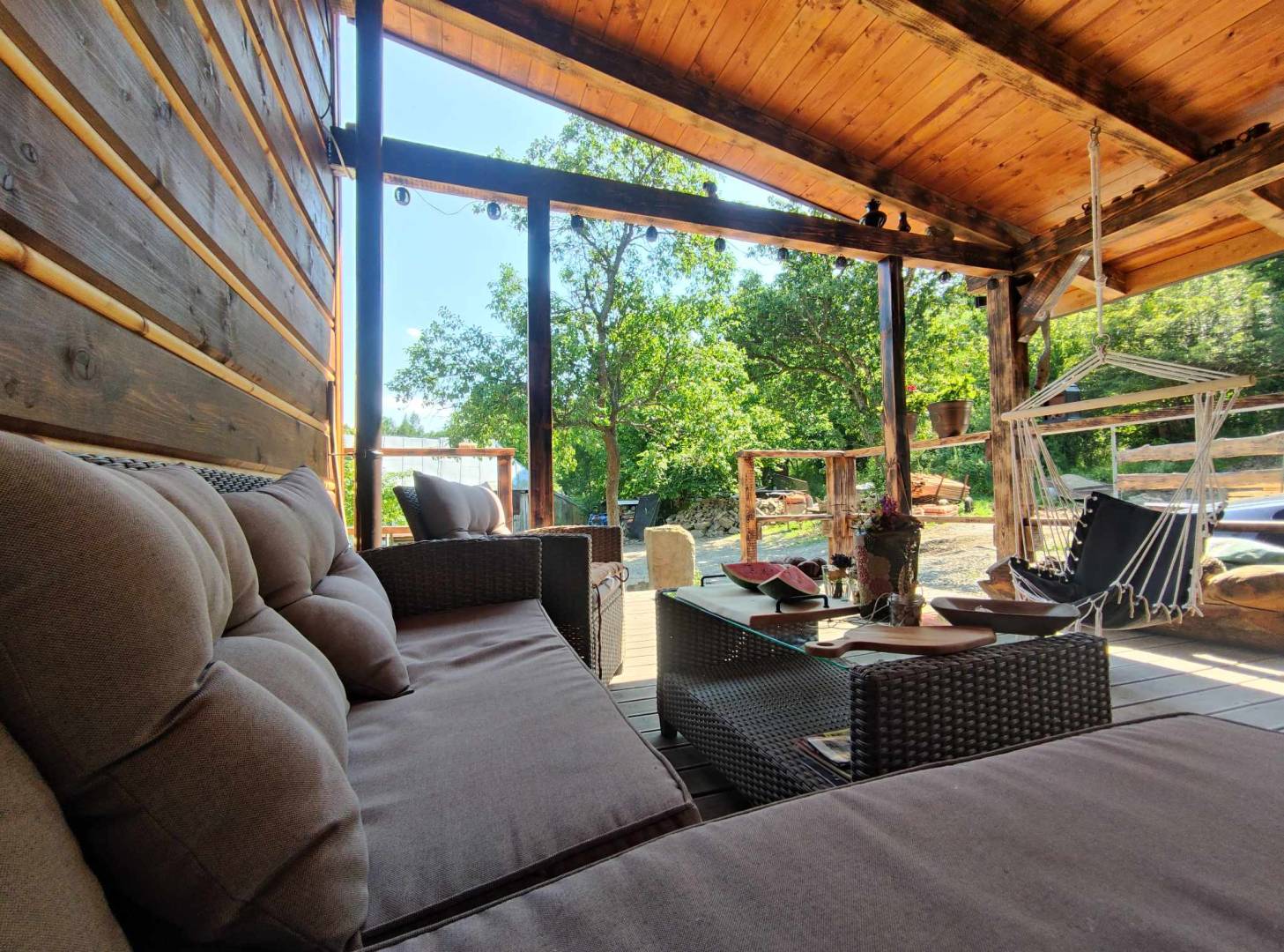 Terasa, Chata Tajomné Karpaty, Vladiča