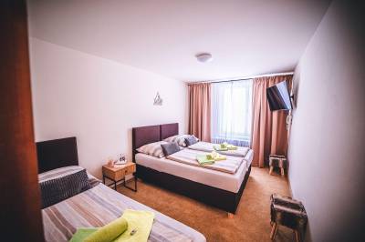 Ubytovanie časť "B" - Trojlôžková izba, Ubytovanie časť "B" - Trojlôžková izba, Wellness & Spa hotel Čertov, Lazy pod Makytou
